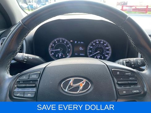 Used 2021 Hyundai Venue SEL w/ Premium Package FWD image 8
