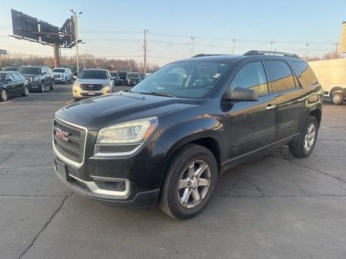 Used 2015 GMC Acadia SLE image 4