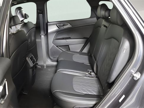 Used 2024 Kia Sportage X-Pro image 19