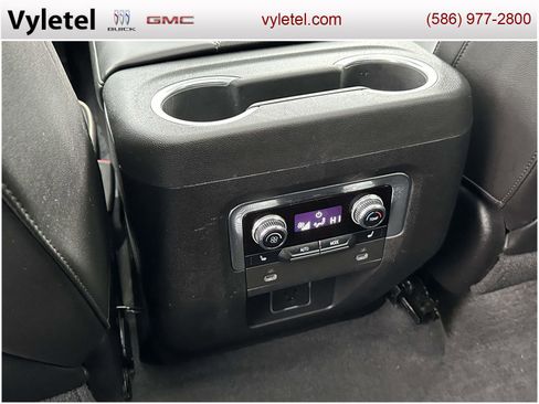 Certified 2021 GMC Yukon SLT w/ SLT Luxury Plus Package image 13