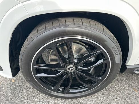 New 2026 Mercedes-Benz GLS 450 4MATIC image 11