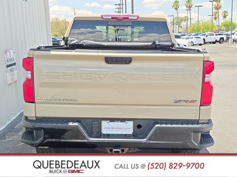 Used 2022 Chevrolet Silverado 1500 ZR2 w/ Technology Package AWD/4WD image 7