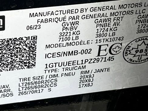 Used 2023 GMC Sierra 1500 AT4 w/ Technology Package image 35