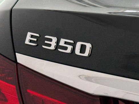 Used 2023 Mercedes-Benz E 350 Sedan w/ Premium Package image 19