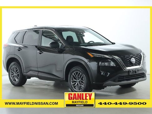 Used 2023 Nissan Rogue S image 1