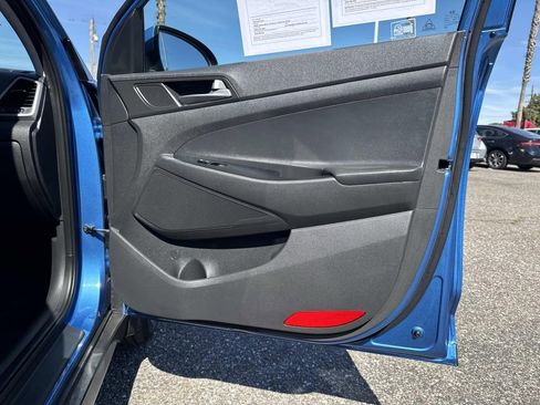 Used 2017 Hyundai Tucson SE image 28