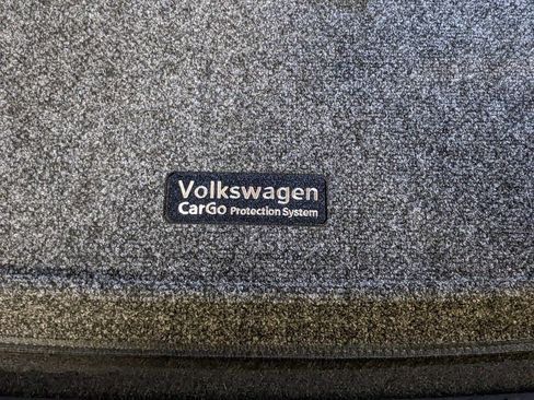 New 2025 Volkswagen Taos SE image 28