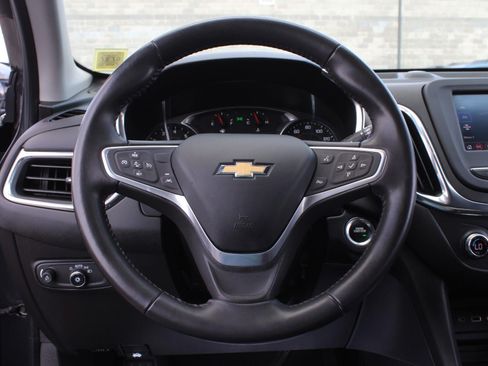Used 2022 Chevrolet Equinox LT AWD/4WD image 10