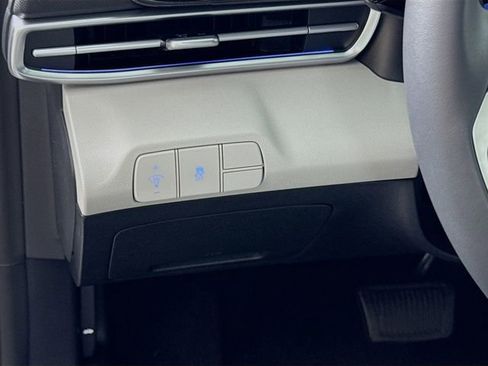 New 2026 Hyundai Elantra Limited FWD image 13