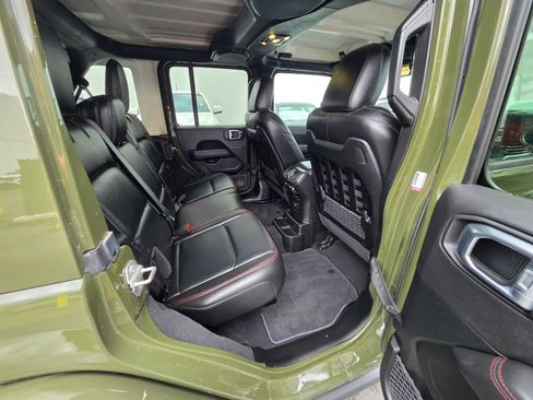 Used 2021 Jeep Wrangler Unlimited Rubicon w/ Uconnect 4C Nav & Sound Group image 14