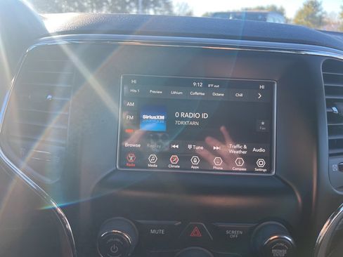 Certified 2019 Jeep Grand Cherokee Laredo image 27