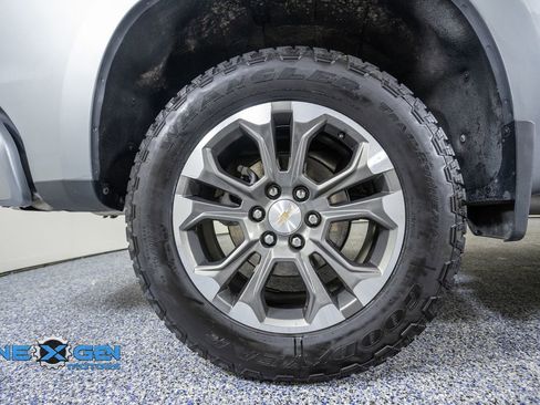 Used 2025 Chevrolet Silverado 1500 High Country w/ Technology Package AWD/4WD image 49