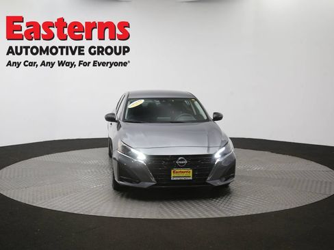 Used 2025 Nissan Altima 2.5 SV FWD image 51