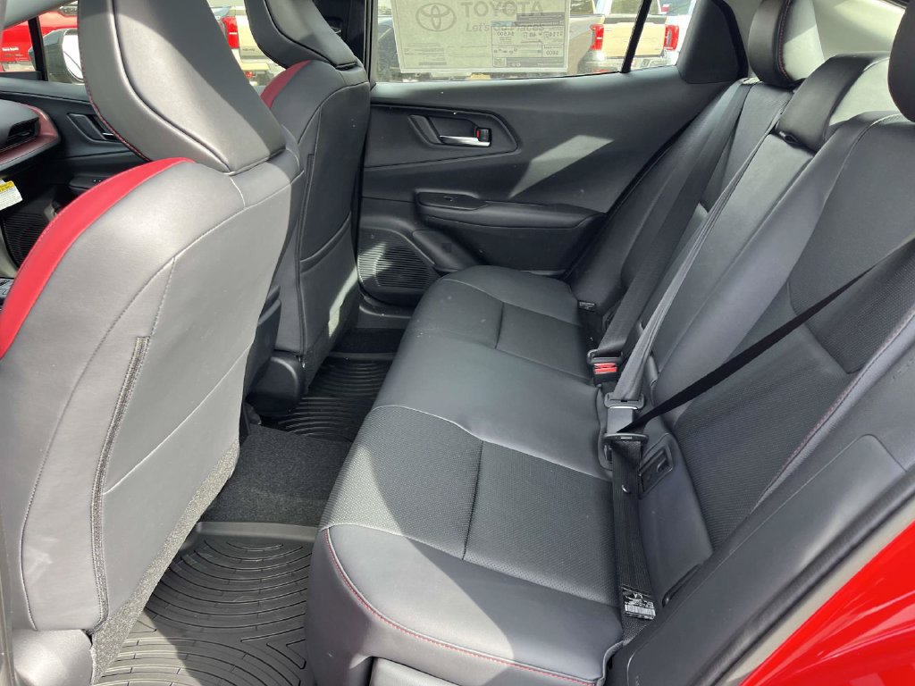 New 2026 Toyota Prius Plug-In Hybrid FWD image 9