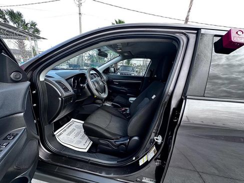 Used 2020 Mitsubishi Outlander Sport ES image 11