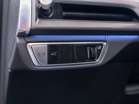 New 2027 Cadillac Vistiq Luxury w/ LPO, Floor Liner Package AWD/4WD image 20