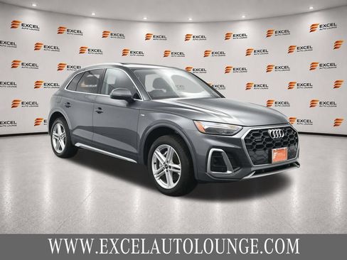 Used 2021 Audi Q5 e Premium Plus w/ Premium Plus Package AWD/4WD image 7
