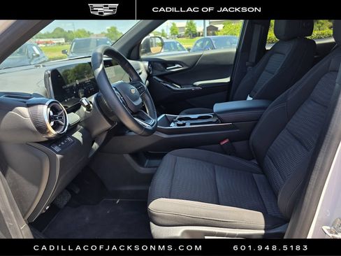 Used 2026 Chevrolet Equinox LT AWD/4WD image 19