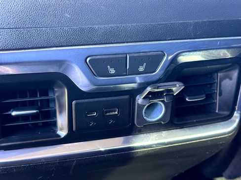 Used 2021 GMC Sierra 3500 Denali w/ Denali Ultimate Package image 22