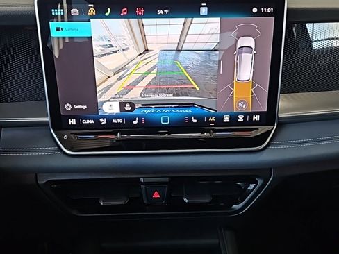 New 2026 Volkswagen Tiguan SE R-Line image 32