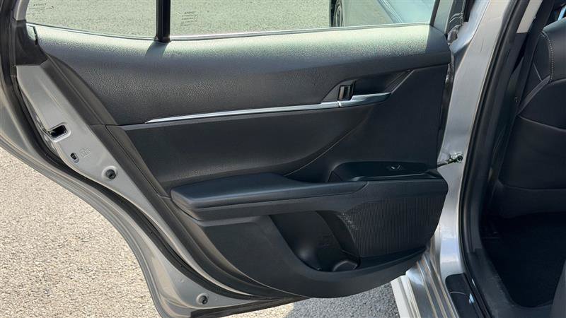 Used 2020 Toyota Camry SE w/ Convenience Package FWD image 41