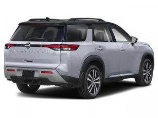 New 2025 Nissan Pathfinder Platinum video 2