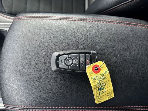 Used 2022 Ford Edge ST-Line image 36