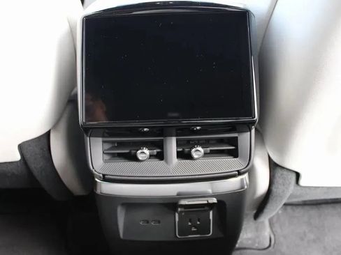 New 2026 Cadillac Vistiq Luxury image 37