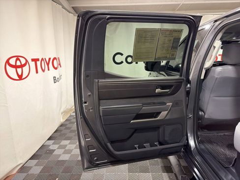 Used 2023 Toyota Tundra SR5 w/ SR5 Convenience Package AWD/4WD image 18