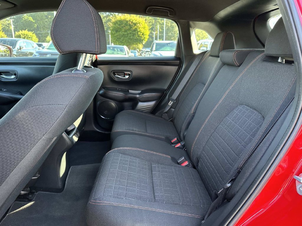 Used 2025 Honda HR-V Sport image 14