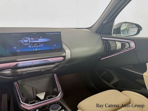 Used 2026 BMW X3 xDrive30 w/ Premium Package image 23