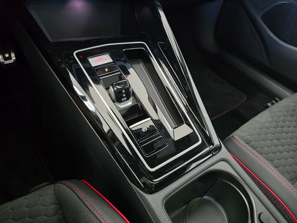 New 2026 Volkswagen GTI SE FWD image 26