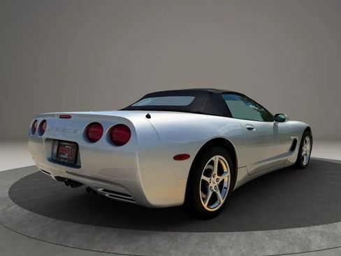 Used 2003 Chevrolet Corvette Convertible w/ Preferred Equipment Group1 RWD image 5