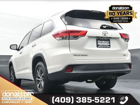 Used 2018 Toyota Highlander XLE image 18