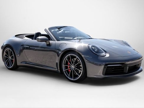 Used 2021 Porsche 911 Cabriolet image 4