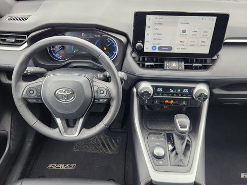 Used 2023 Toyota RAV4 XSE AWD/4WD image 33