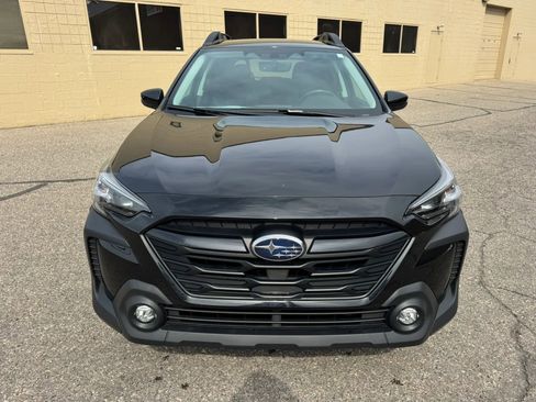 Used 2023 Subaru Outback Onyx Edition image 2