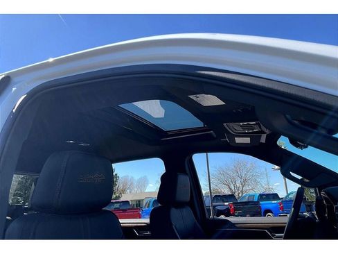 Used 2024 Chevrolet Silverado 3500 High Country w/ High Country Premium Package image 24