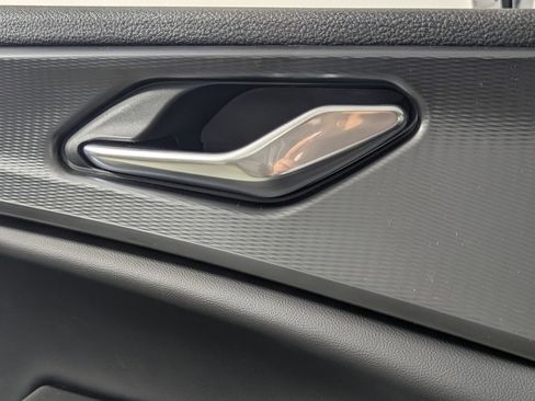 New 2025 Jeep Grand Cherokee Altitude image 17