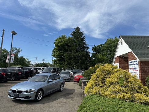 Used 2015 BMW 328i xDrive Sedan AWD/4WD image 1