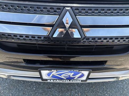 Used 2022 Mitsubishi Outlander SEL AWD/4WD image 32