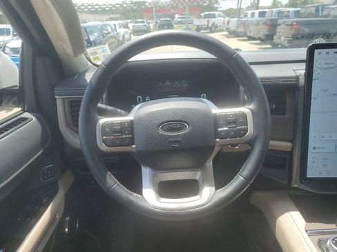 Used 2022 Ford Expedition Max Limited AWD/4WD image 14