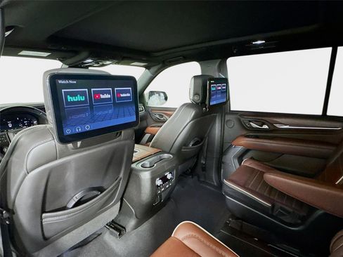 Used 2023 GMC Yukon XL Denali Ultimate w/ LPO, Floor Liner Package AWD/4WD image 37