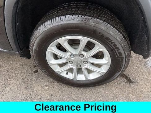 Used 2022 Jeep Grand Cherokee Laredo E w/ Security & Convenience Group AWD/4WD image 44