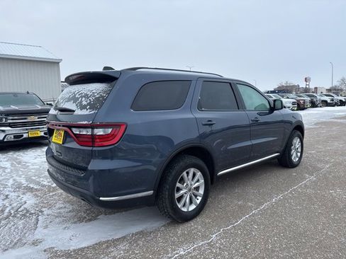 Used 2021 Dodge Durango SXT image 8