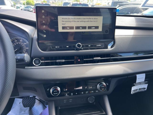 Used 2025 Mitsubishi Outlander SE AWD/4WD image 10