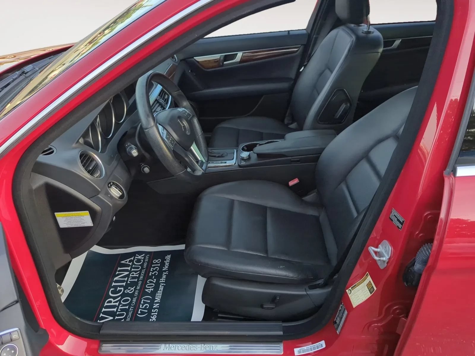 Used 2014 Mercedes-Benz C 250 Sedan image 11
