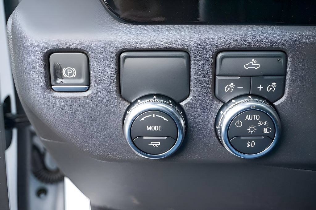 Used 2025 GMC Sierra 1500 Elevation RWD image 12