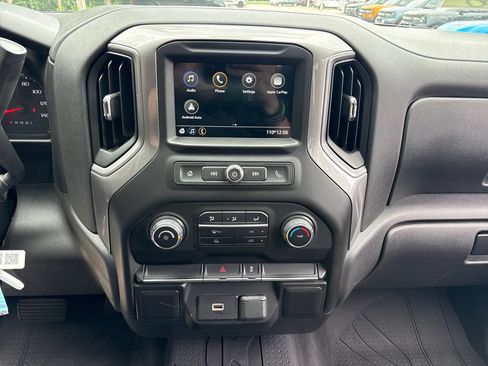 Used 2019 Chevrolet Silverado 1500 Custom AWD/4WD image 22