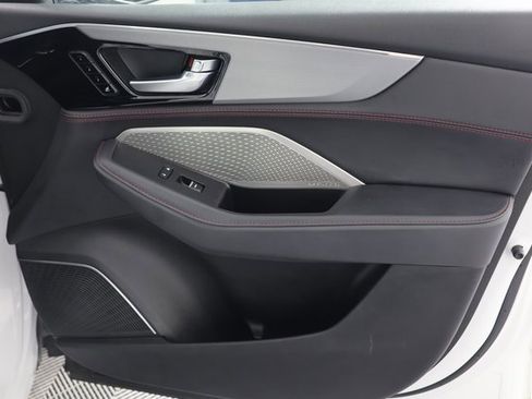 Used 2024 Acura MDX A-Spec image 31